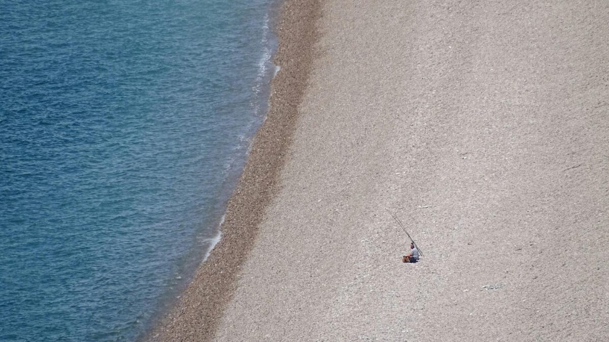 アンコンシャスバイアスとは？職場で起こりやすい事例15選と対策を解説