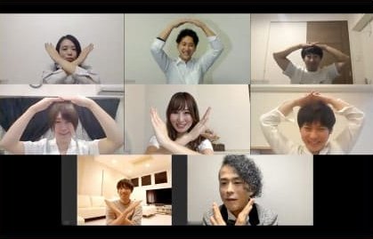 オンラインイベントに参加する内定者たち
